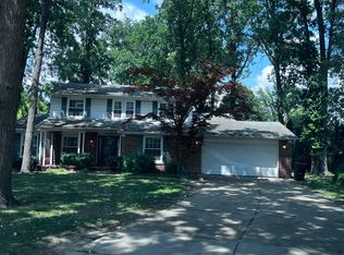 29339 Willowick Ct, Southfield, MI 48076