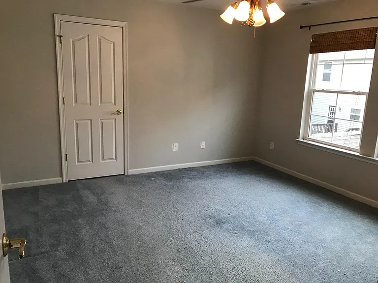 Bedroom 3 - with adjoining Jack & Jill bathrom