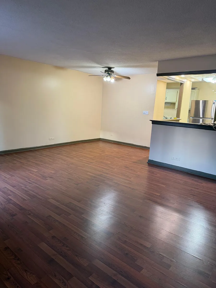 Building Photo - 2211 S Stewart Ave #1A