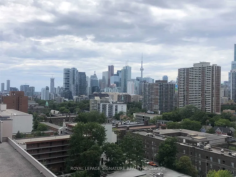 225 Wellesley St E #1004 — Photo 16