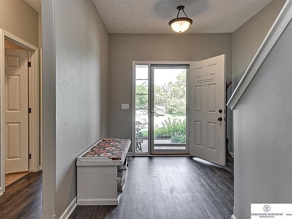 4th image of 21315 Lincoln Blvd
