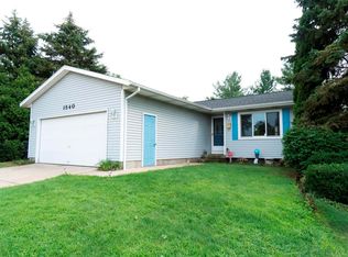 1540 40th St SW, Wyoming, MI 49509