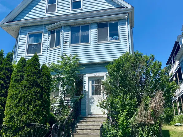 14 Austin St #1, Somerville, MA 02145