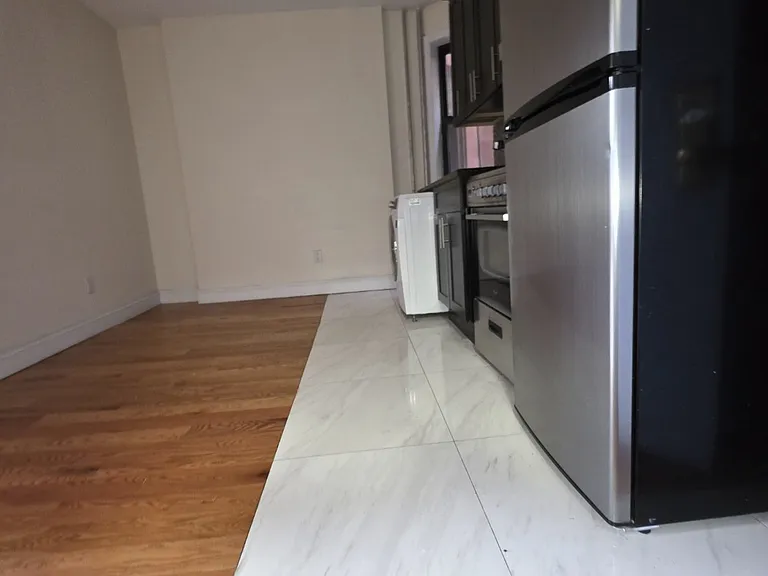 30 Rogers Ave #3A — Photo 7