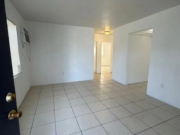 1750 NE 149 ST, 1750 NE 149th St APT 2, Miami, FL 33181