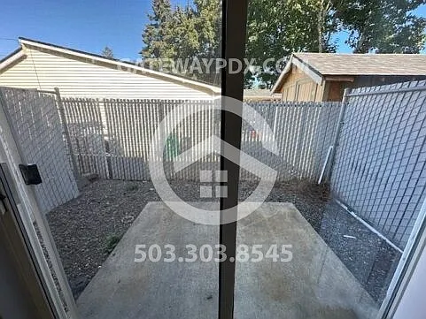 12848 SE Sherman St — Photo 12