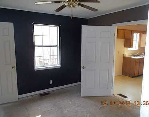 3rd image of 43 Knollwood Dr