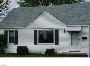 809 20th St NE, Canton, OH 44714