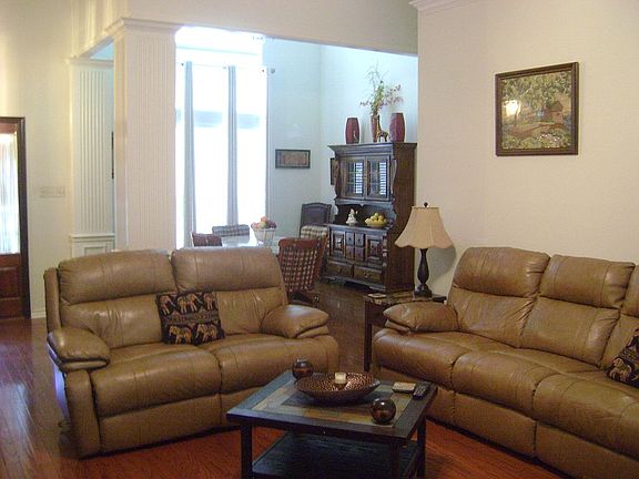4th image of 5614 Berkeley Dr