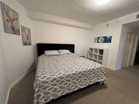 5th image of 601 NE 23rd St Ph 4