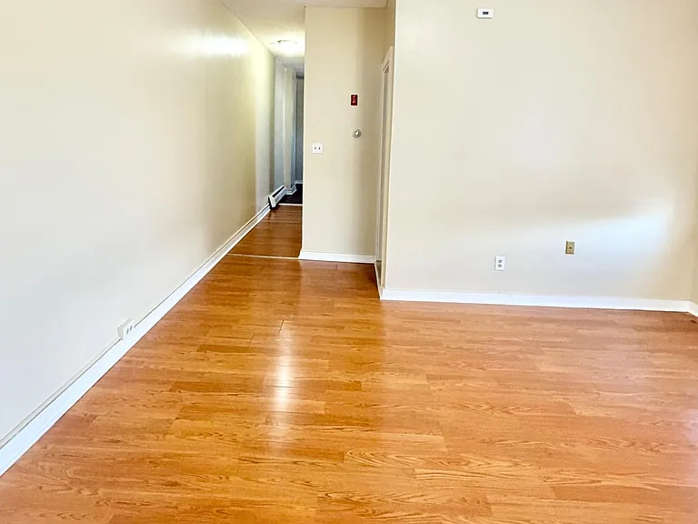 59 Derby Ave #2RR — Photo 9