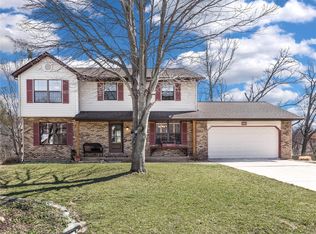 965 Lakewood Ct, Troy, IL 62294