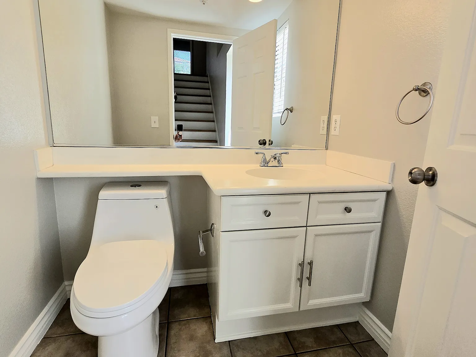 3 bed, 2.5 bath, 1175 sqft, $3,100 — Photo 4