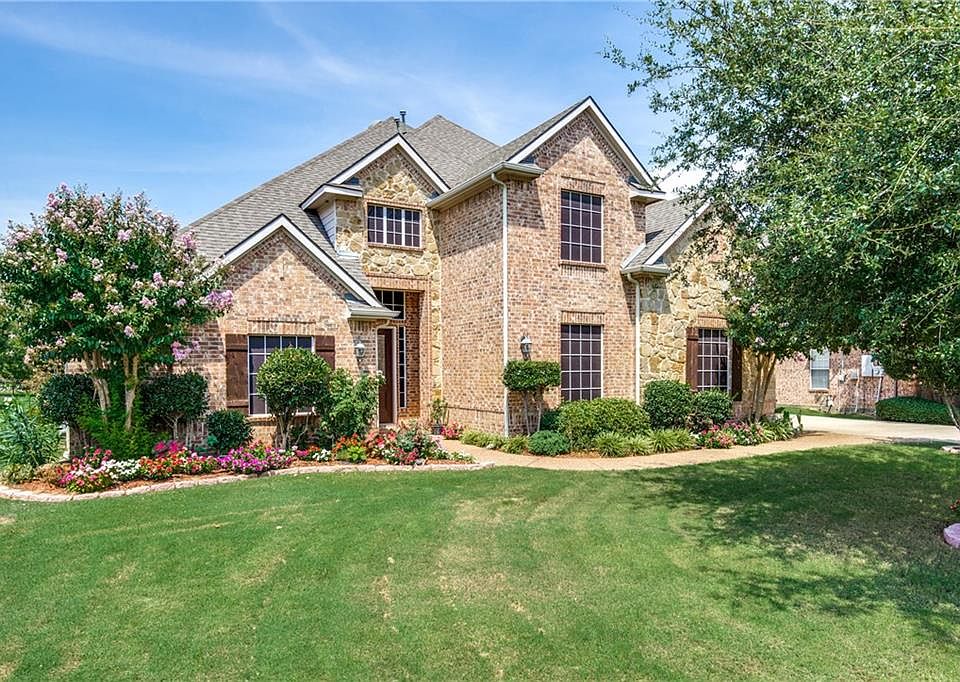 1st image of 1010 Mesa Ct