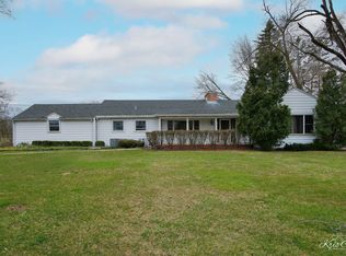 23803 W Long Grove Rd, Deer Park, IL 60010