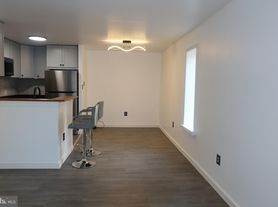 1334 W Wyomissing Ct