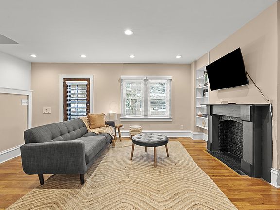 4th image of 95 E 1st Ave APT 5