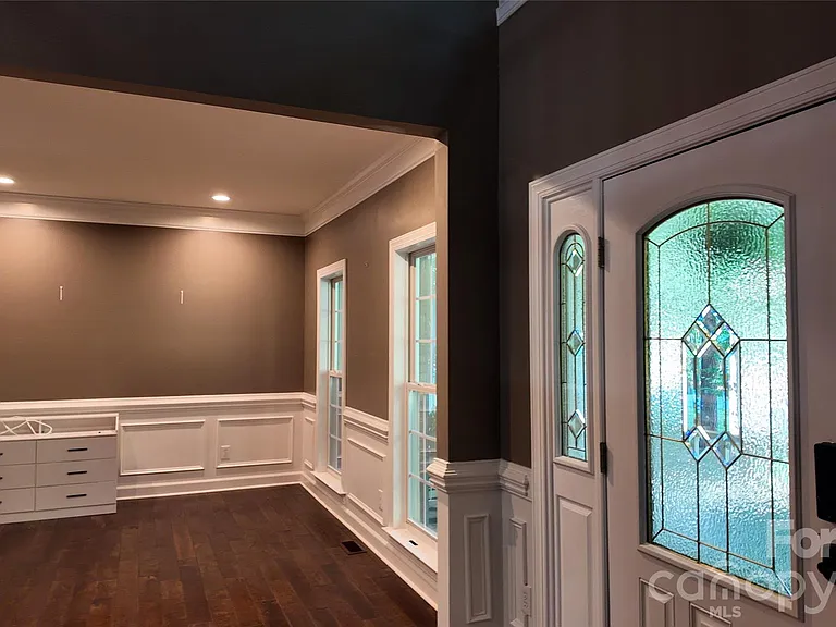 410 Farm Branch Dr — Photo 17