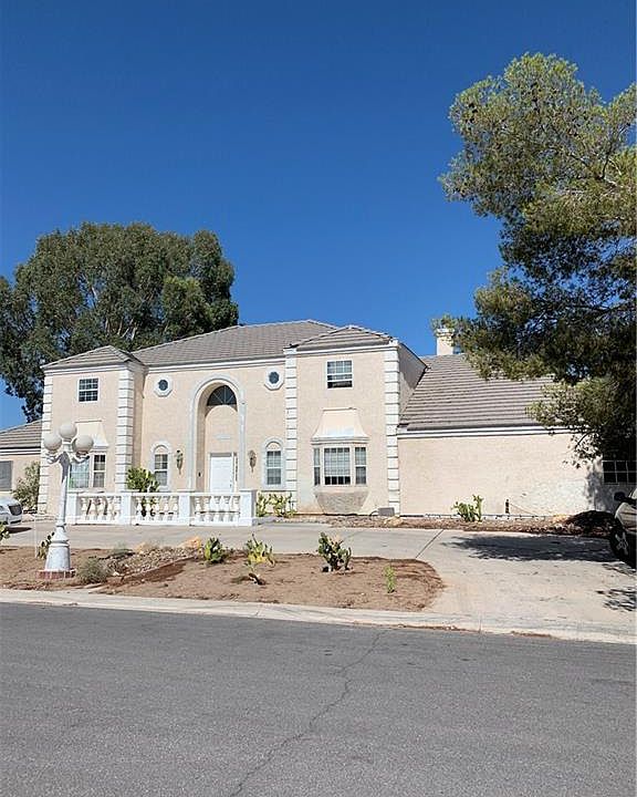 1st image of 3238 Rolling Acres Cir