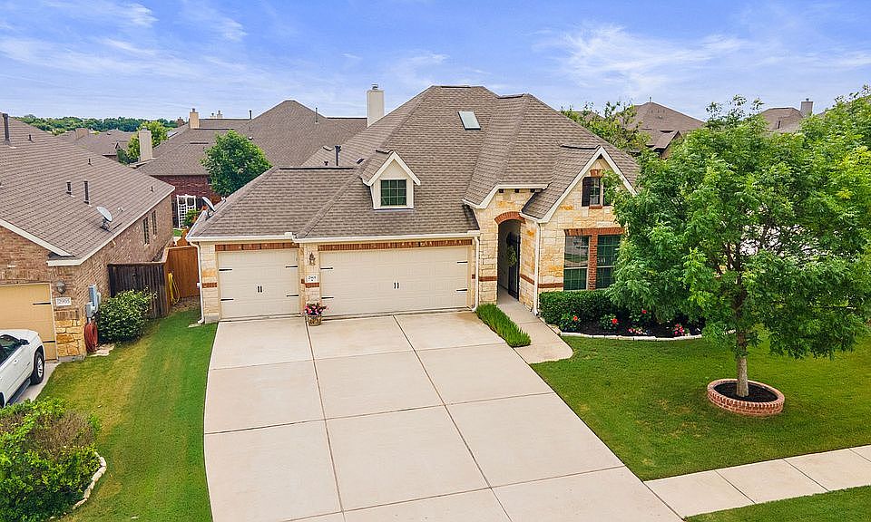 1st image of 2901 Castellan Ln