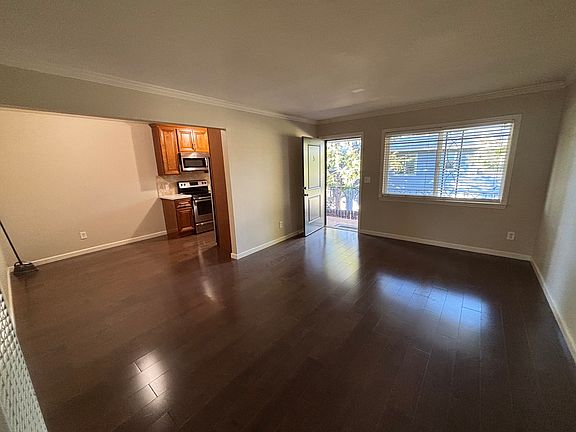 5th image of 523 Poplar Ave