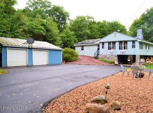 2821 Meadow Run Rd, Bear Creek Township, PA 18702