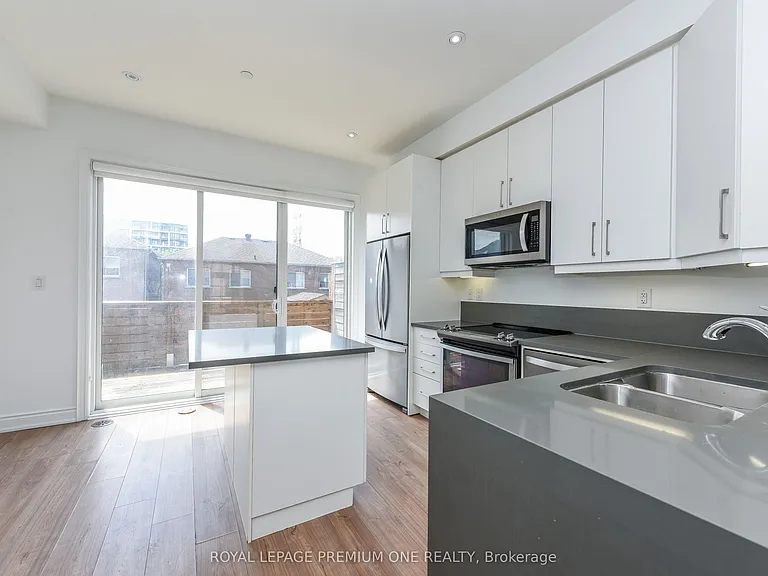 19 Salvador Allende Ct — Photo 10
