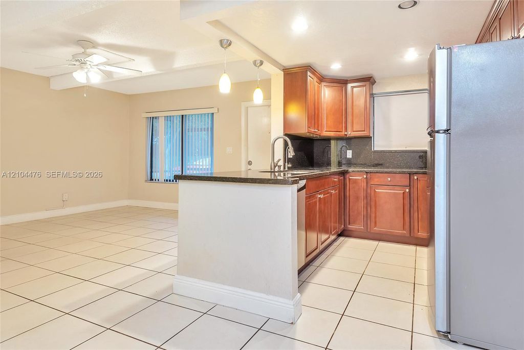 1205 S Flagler Ave APT 403, photo 9
