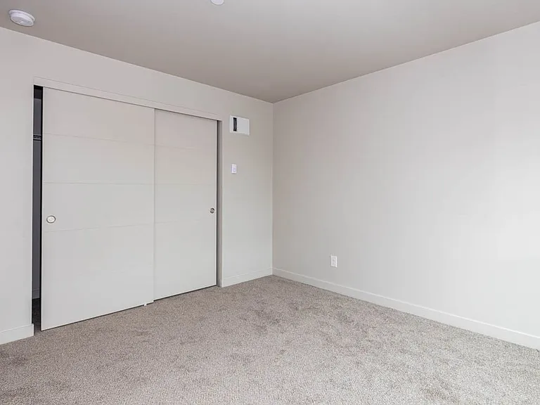 Market Village Apartments — Photo 31
