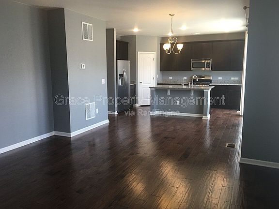 3rd image of 9760 Memphis St
