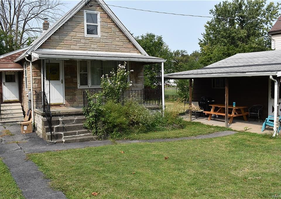 1st image of 25 Wood St