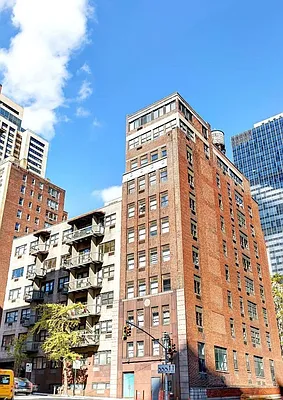 Rented by Mossanen Group | media 29