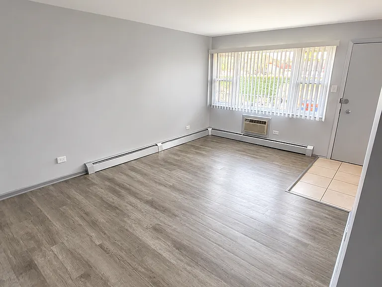 7043 S East End Ave #2A — Photo 12