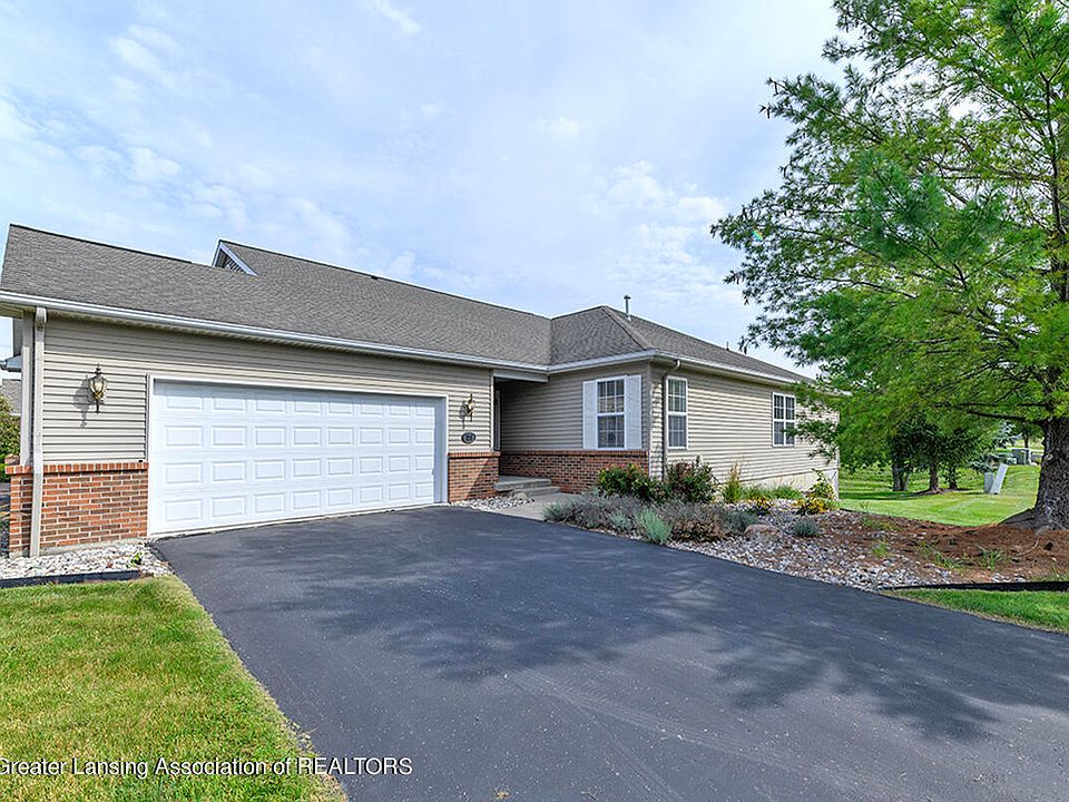 1st image of 278 Barrington Cir #13