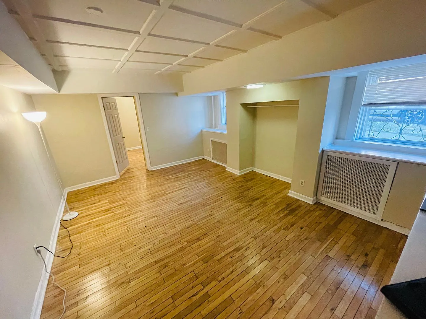 38 Willett — Photo 1