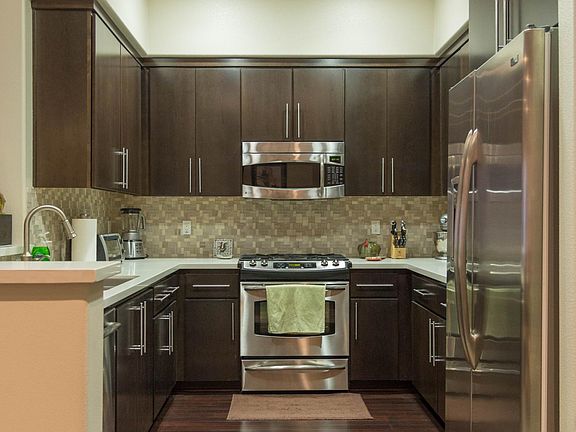 4th image of 4644 Coldwater Canyon Ave #304