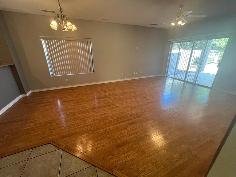 16829 W Cottonwood St — Photo 5