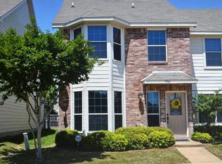 5744 Giddyup Ln, Fort Worth, TX 76179