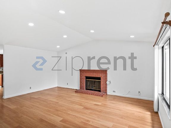 5th image of 2872 Pickford Pl