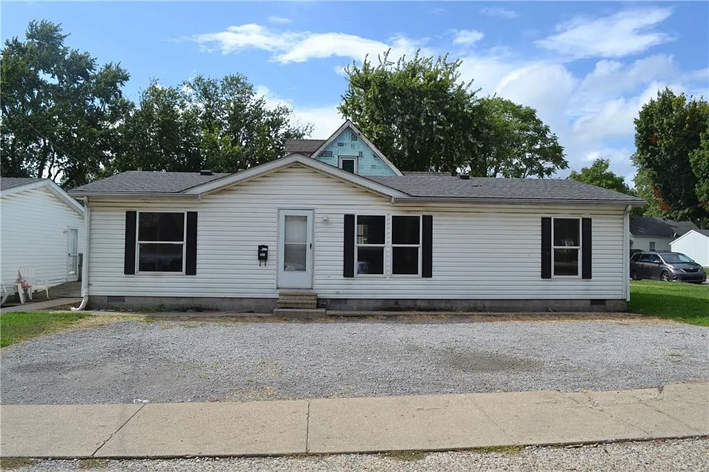 501 Wallace Ave photo 1