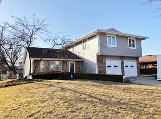 112 Glenridge Ln, Schaumburg, IL 60193