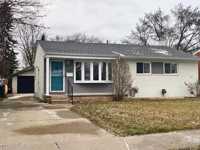 22535 Socia St, Saint Clair Shores, MI, 48082
