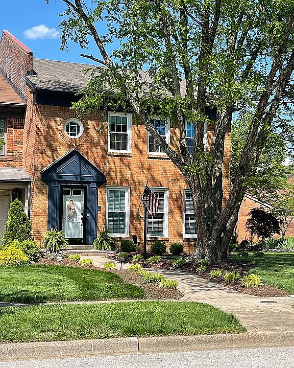 1st image of 9525 Wessex Pl