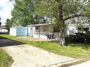 22 Narcissus Ln, Belton, MO 64012