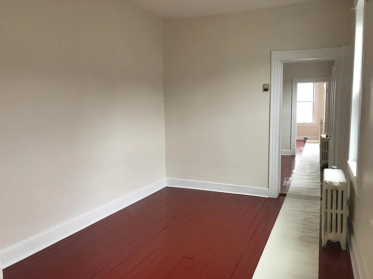 1721 Bank St #B — Photo 13