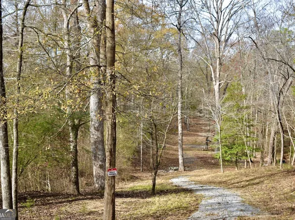 1289 Ridgemore Dr, Toccoa, GA 30577