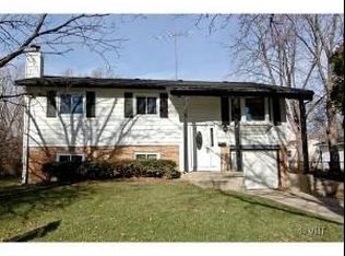 362 Buckingham Dr, Crystal Lake, IL 60014