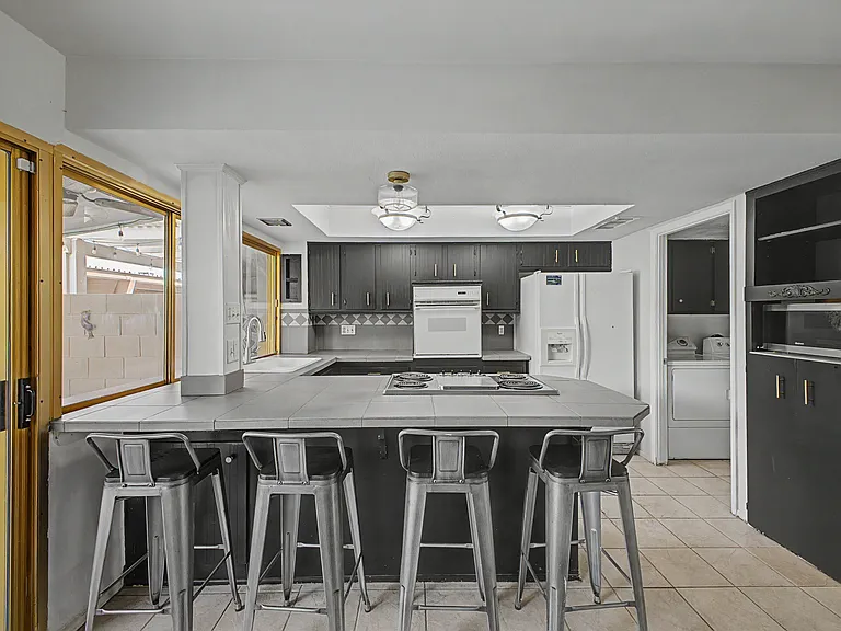 7623 E Montecito Ave — Photo 2
