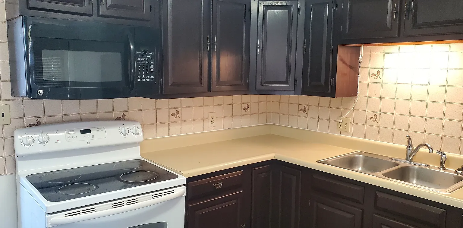 2 bed, 800 sqft, $1,600 — Photo 4