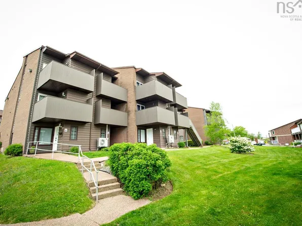 4 Rose Way #19, Halifax, NS B2Y 4L9